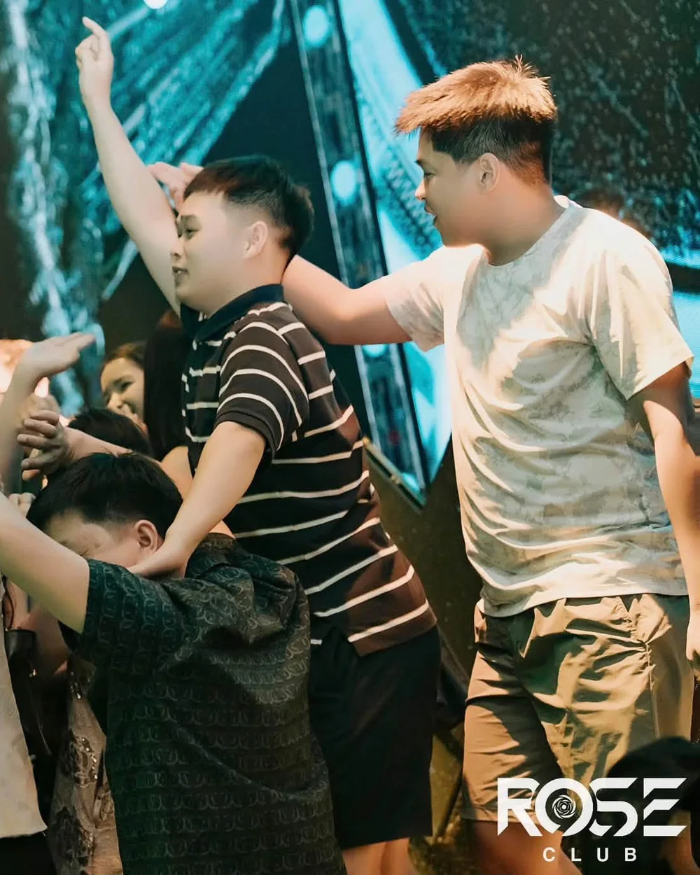 Rose Club Cát Bà — Sân khấu